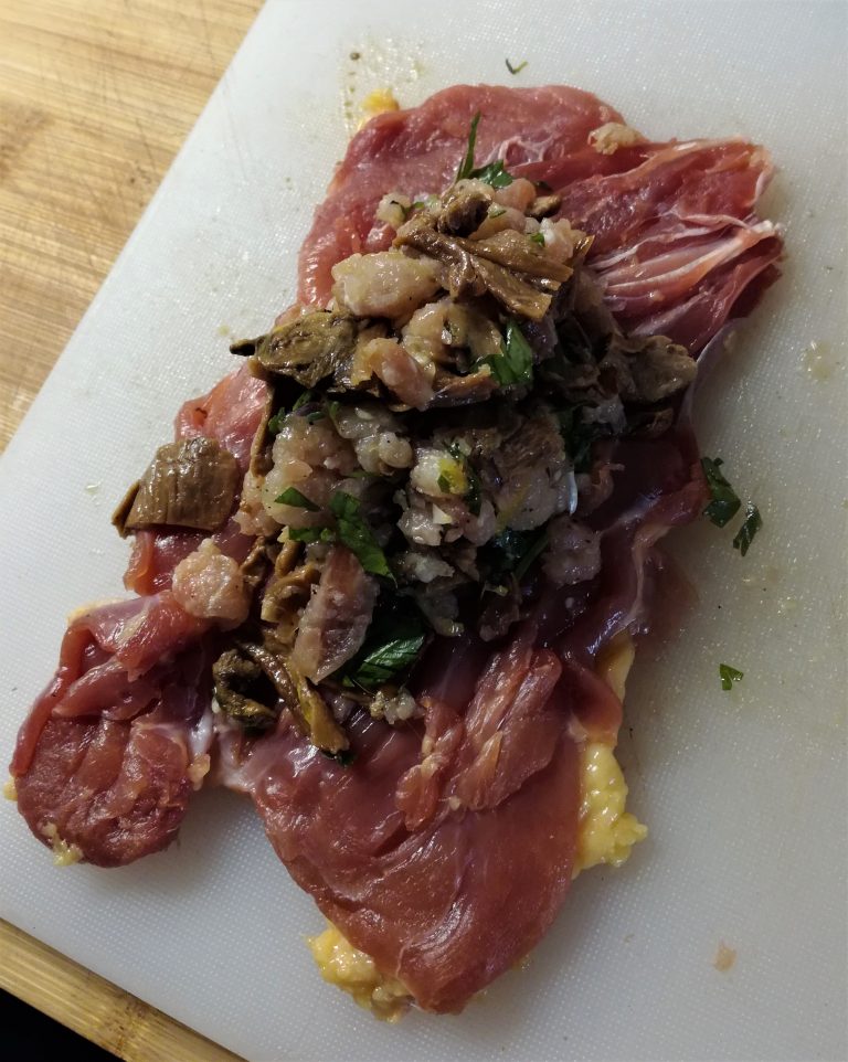 Cuisses de pintade farcies , panais roti | Monica – sucré salé